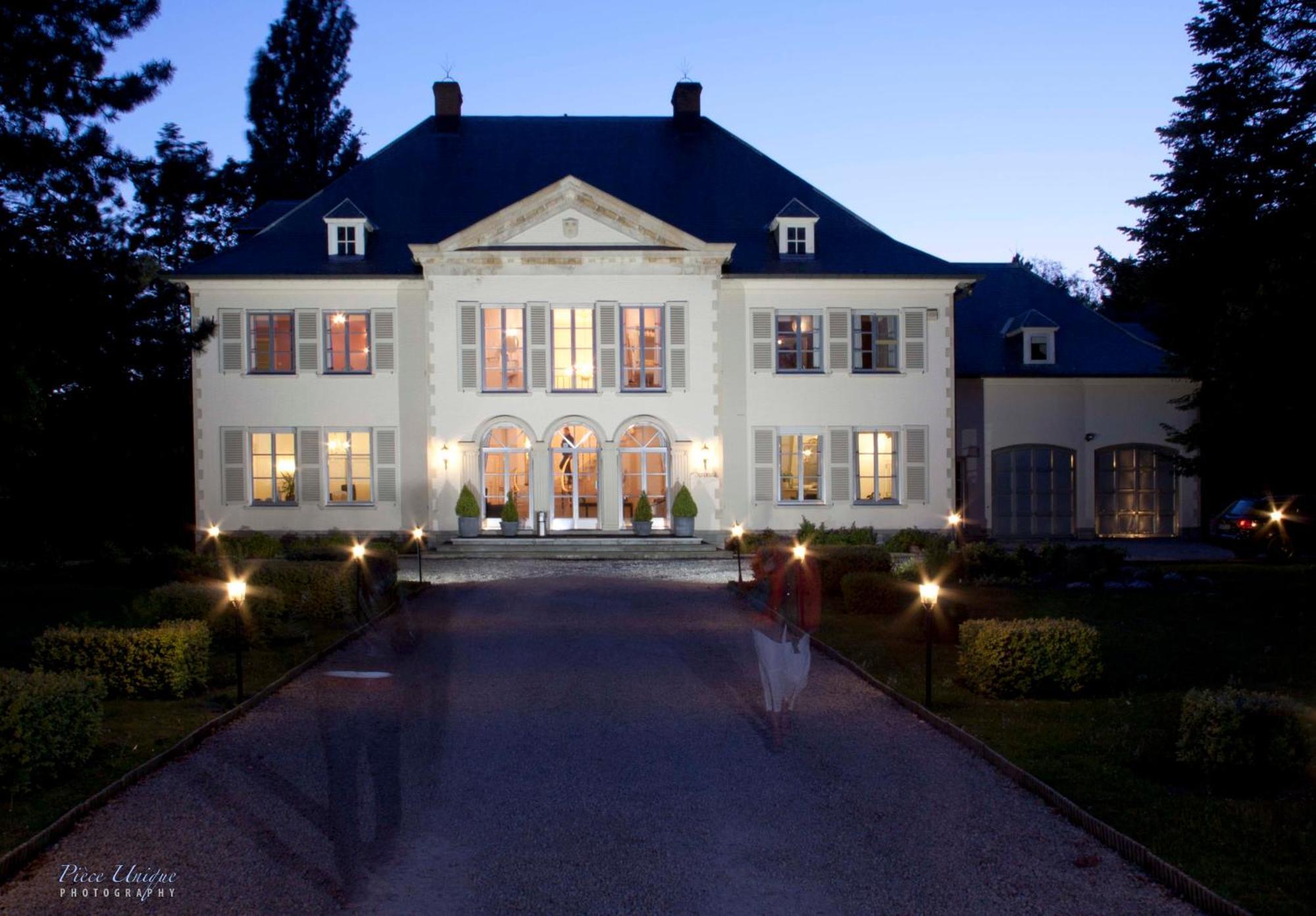 Hotel Fleur De Lys Zedelgem Exteriör bild