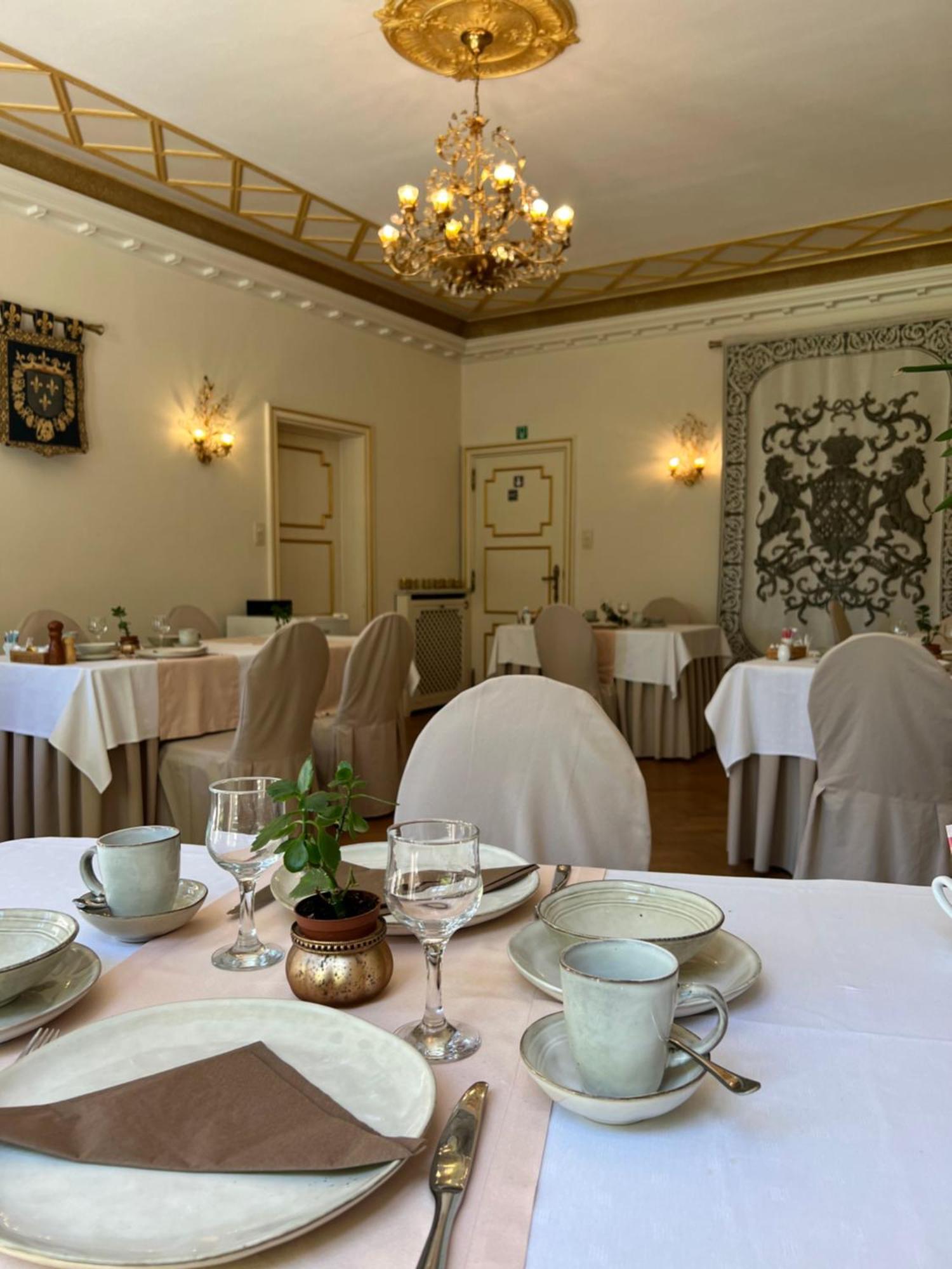 Hotel Fleur De Lys Zedelgem Exteriör bild